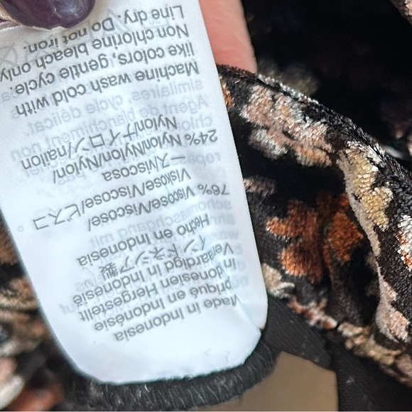 Madewell Burnout Velvet Charcoal Petite Blooms Tulip-Sleeve Ruffle Blouse Med - Picture 12 of 12